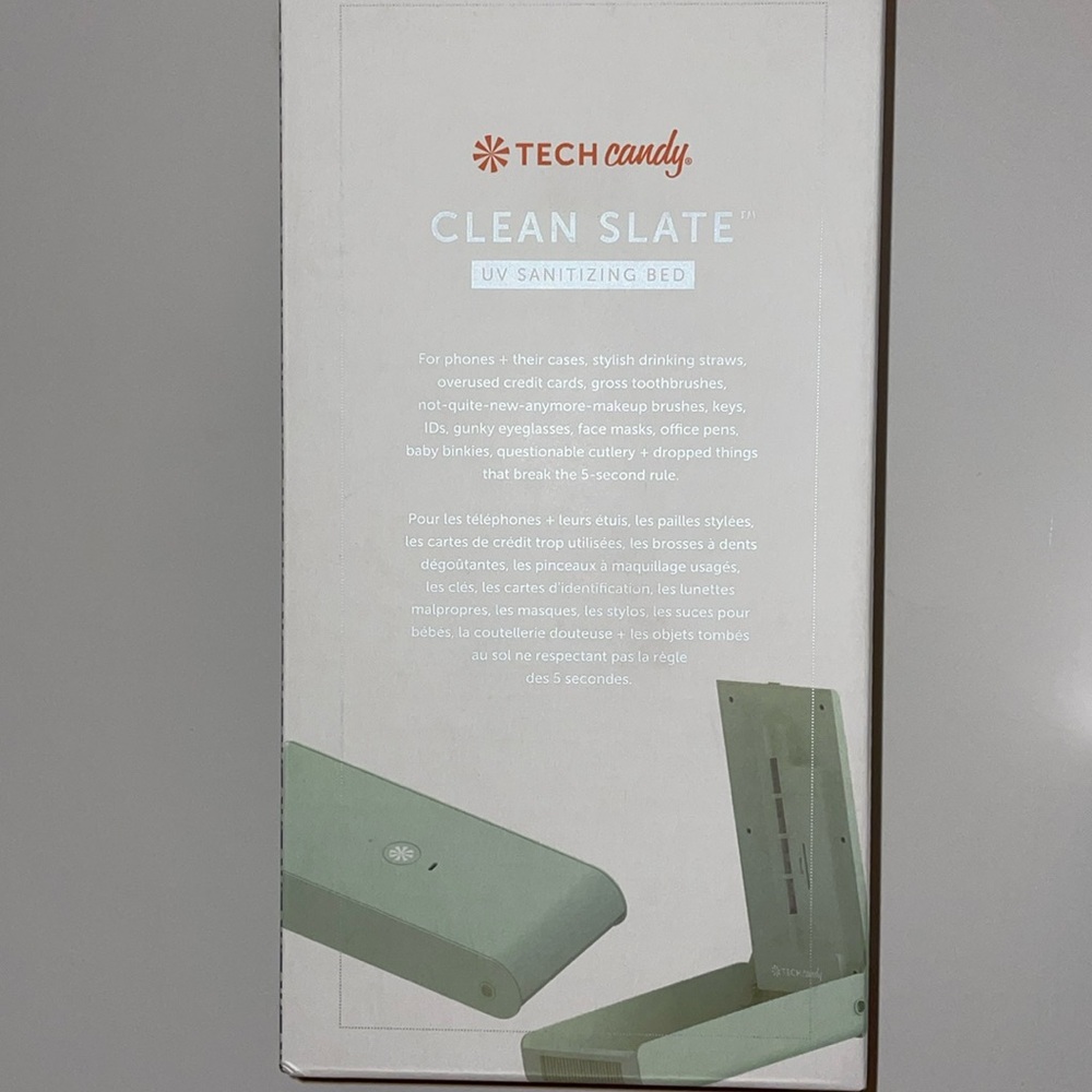 Tech Candy Sanitizer Bed for phones and other items NWT